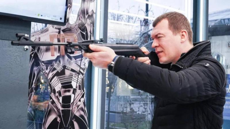 МИНИСТР СПОРТА РОССИИ МИХАИЛ ДЕГТЯРЁВ ПОСЕТИЛ МЕТОДИЧЕСКО-ВЫСТАВОЧНЫЙ ЦЕНТР ГТО. МИНИСТР СПОРТА РОССИИ МИХАИЛ ДЕГТЯРЁВ ПОСЕТИЛ МЕТОДИЧЕСКО-ВЫСТАВОЧНЫЙ ЦЕНТР ГТО.